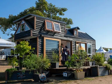 Tiny Home Expo features all you need to know about tiny houses, modulars, containers, backyard pods and cabins, off grid lifestyle and, alternative housing ideas.