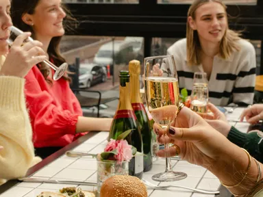 This October, Adelaide’s Strathmore Hotel’s Verandah Bar is celebrating all things champagne, with a series of gorgeous offers and experiences that are worth raising your