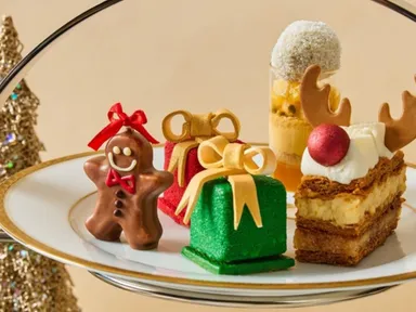 From beautifully decked halls to indulgent Christmas experiences, The Fullerton Hotel Sydney is read...