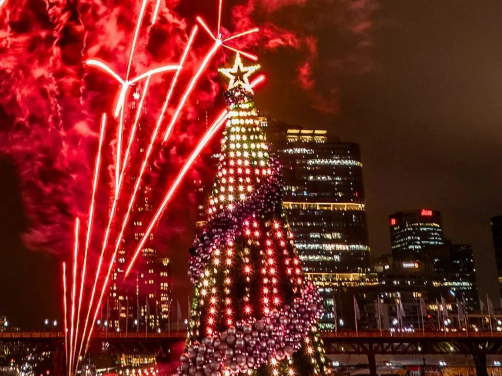 Darling Harbour Christmas fireworks  2024 1