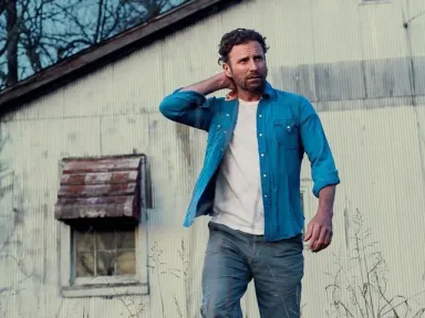 Dierks Bentley takes his Broken Branches Tour to Intuit Dome.