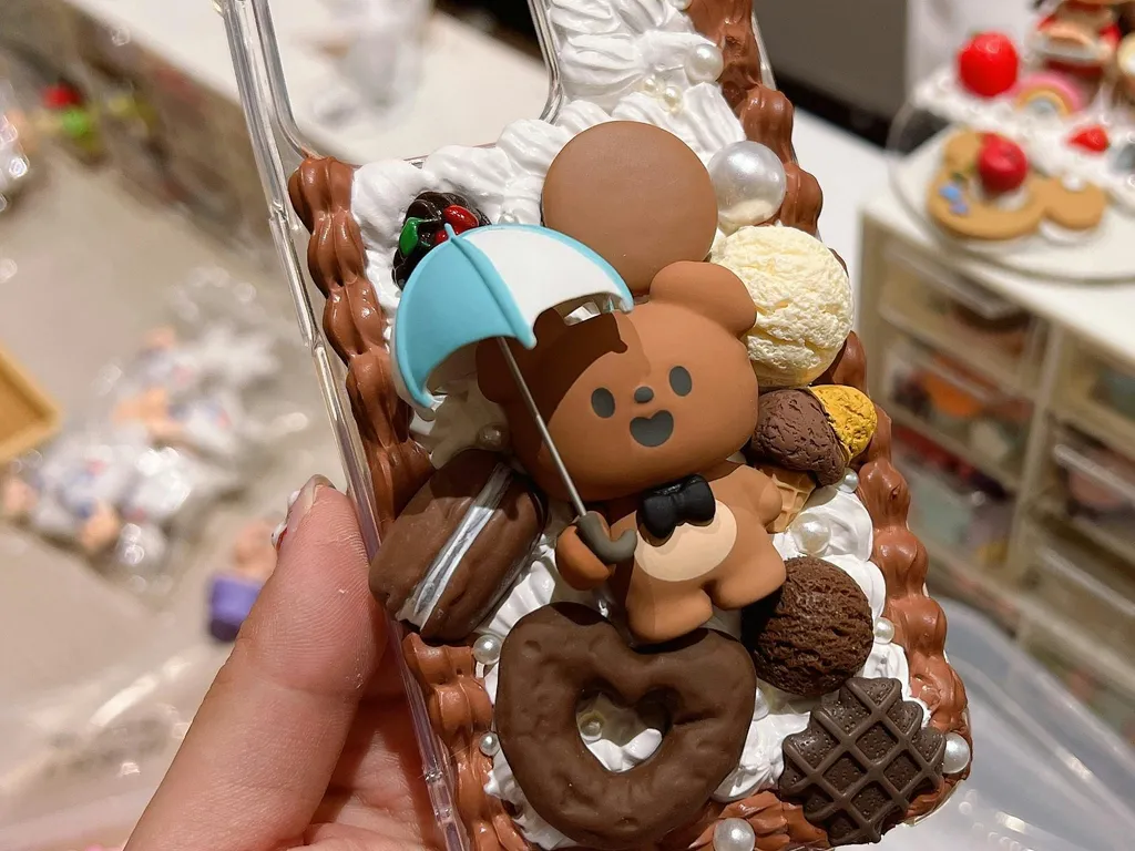 DIY Decoden Whipped Cream Glue Phone Case Class 2024 1