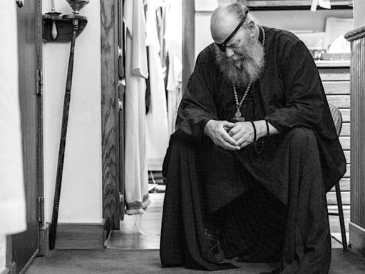 El Tonto Por Cristo follows monks on the Texas Gulf inching toward sainthood. One-night-only screening + director Q&A. Limited seats. 