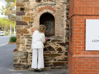 Embark on a journey of discovery with the children in your life along a fascinating outdoor art trail in North Adelaide – Fermoy on Foot.