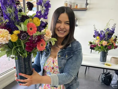 Discover the joy of playing with gorgeous blooms at a Flower Arrangement class in Richmond. Create a stunning vase arrangement for your home.