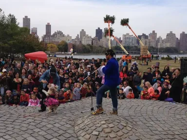 Outdoor arts space Socrates Sculpture Park hosts its seasonal celebration....