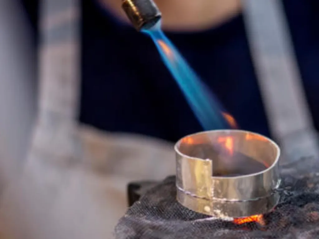 Jewellery shorts: make a metal bangle or cuff 2025 1