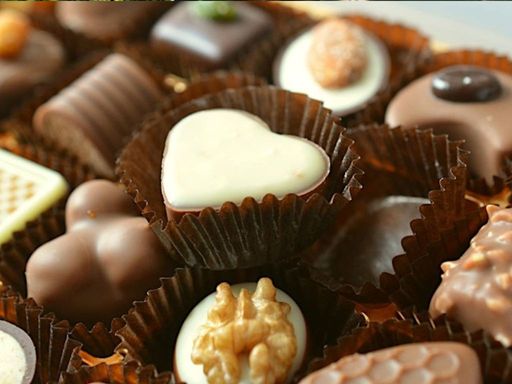 Chocolate lovers, en garde! The premier major chocolate show in the Los Angeles area this millenium takes place at the 16th Annual LOS ANGELES CHOCOLATE SALON