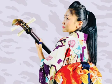 Experience the mesmerizing artistry of Noriko Tadano, an award-winning virtuoso of the Japanese shamisen (a three-string, banjo-like instrument) and traditional vocalist.