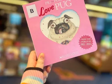 Sing some songs, have a laugh or two, and read all about our favourite pug, Pig!Ages: 3 to 5 yearsPr...