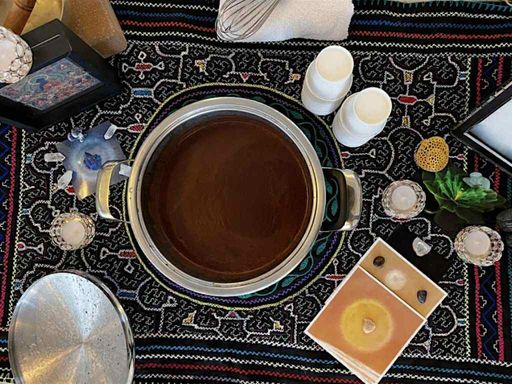 Rooted in ancestral Amazonian and Tibetan traditions, Primordial Breathwork™ invites you to reconnect with your innate vitality and deepen community bonds.