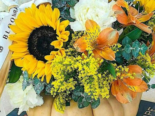 Join us at Bloom Boom for a hands-on floral workshop where we’ll be turning pumpkins into stunning seasonal centerpieces.