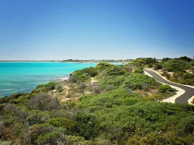 One of the most scenic Marathon races in all of Australia! Robe is located on the picturesque Limestone Coast, about 3 hours south of Adelaide