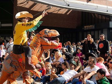 Save the date for Seaport Kids x Halloween Block Party, in partnership with Mommy Poppins and Brooklyn Bridge Parents.