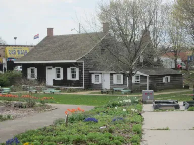 Dutch Heritage World Tours presents several self-guided audio tours helping...