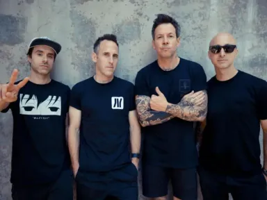 Canada's Simple Plan take their Bigger Than You Think! Tour...