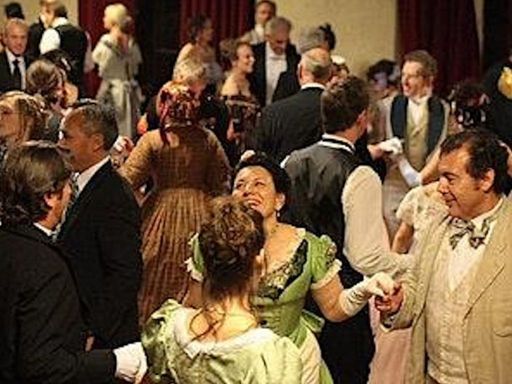 The Social Daunce Irregulars have been presenting victorian balls in Pasadena California for over thirty years.