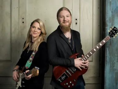 Tedeschi Trucks Band &amp; Whiskey Myers: Live in 25...
