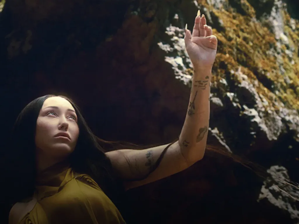 The Drop: Noah Cyrus 2025 1