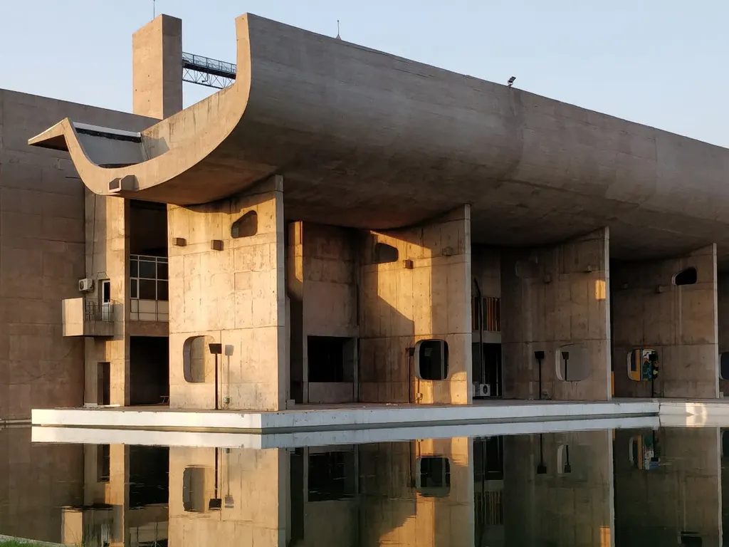 The Power of Utopia: Living with Le Corbusier in Chandigarh 2024 1