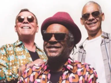 UB40 play the Cerritos Center....
